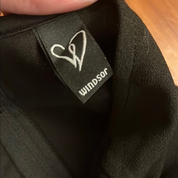 Elegant Black One-Shoulder Cocktail Dress - Picture 2 of 6